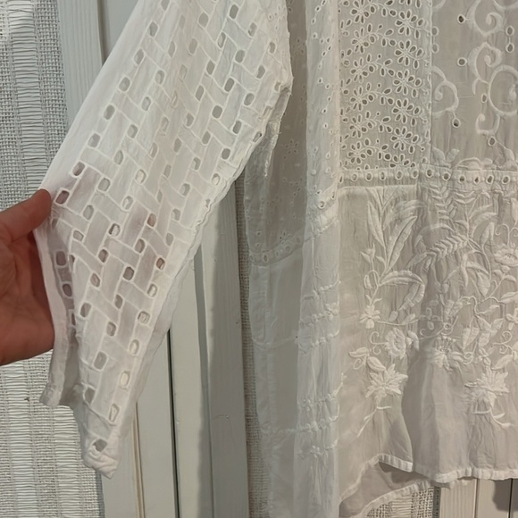 Johnny Was pure white top/tunic 3/4 sleeves, embroidery, eyelet, and open lace - Picture 5 of 7